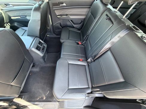 Used 2023 Volkswagen Atlas SE FWD image 14