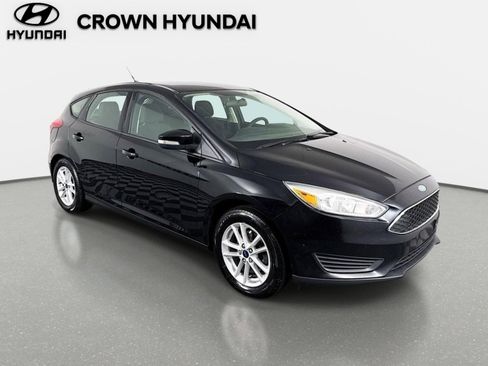 Used 2016 Ford Focus SE FWD image 3