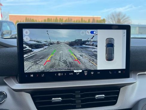 New 2026 Ford Explorer Active w/ Active Comfort Package image 18