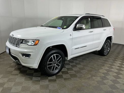Used 2020 Jeep Grand Cherokee Overland w/ Interior Metal Package AWD/4WD image 4