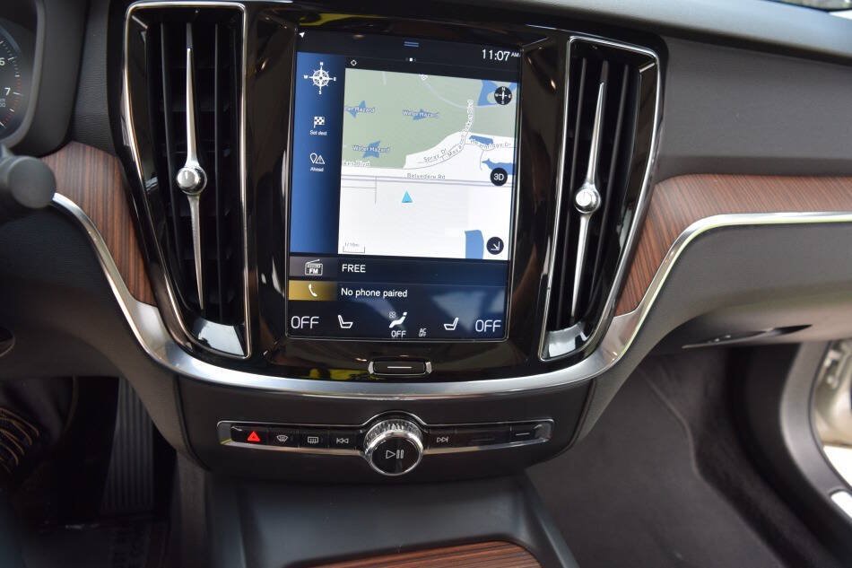 Used 2019 Volvo S60 T5 Momentum w/ Multimedia Package FWD image 60