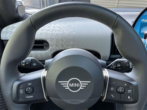 Used 2025 MINI Cooper S image 17