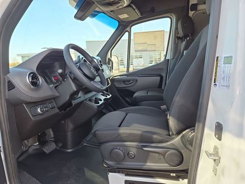 New 2026 Mercedes-Benz Sprinter 2500 image 25