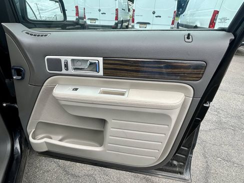 Used 2008 Lincoln MKX AWD image 14