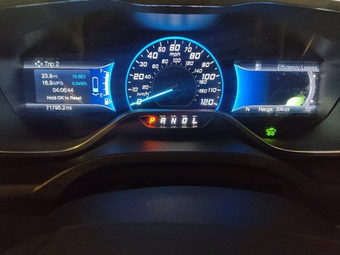 Used 2016 Ford C-MAX Energi SEL w/ Equipment Group 303A image 23