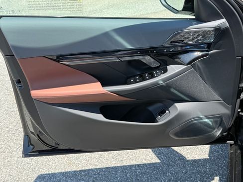 New 2027 BMW 550e xDrive AWD/4WD image 19
