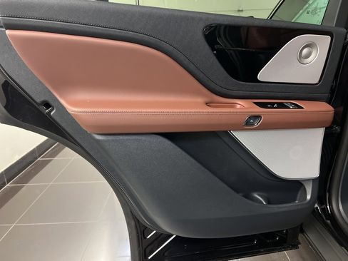 New 2026 Lincoln Aviator Reserve image 37