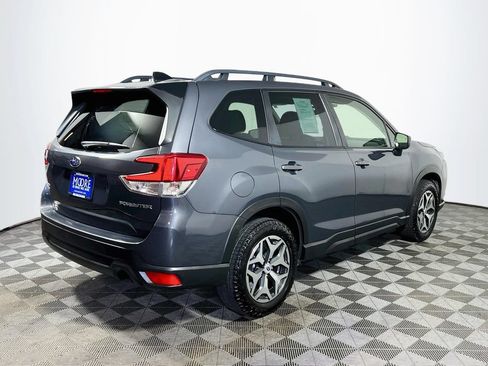 Used 2024 Subaru Forester Premium AWD/4WD image 7