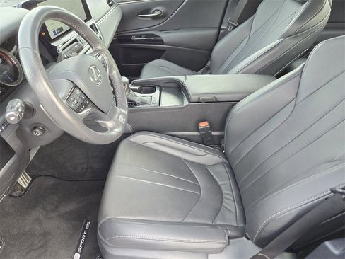 Used 2023 Lexus ES 300h F Sport image 14