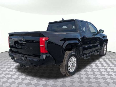Used 2026 Toyota Tacoma SR5 AWD/4WD image 3