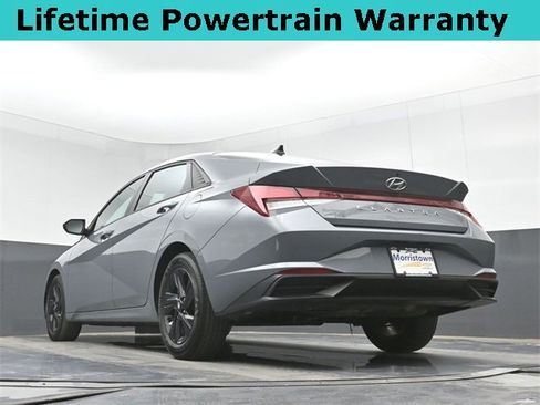 Used 2022 Hyundai Elantra SEL image 44