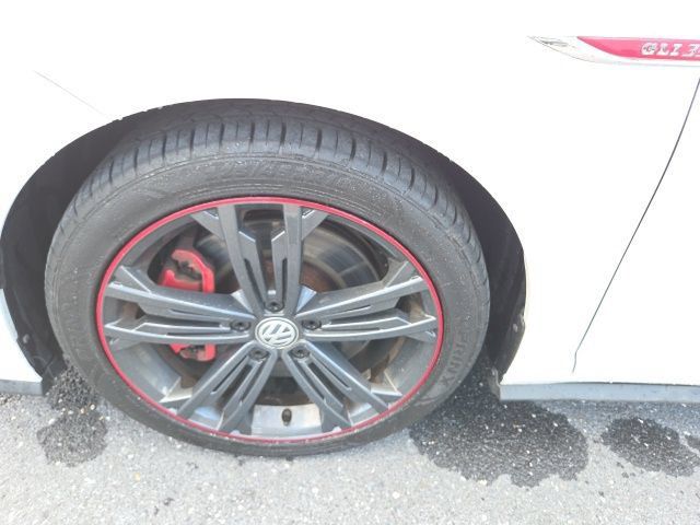 Used 2019 Volkswagen Jetta GLI FWD image 25