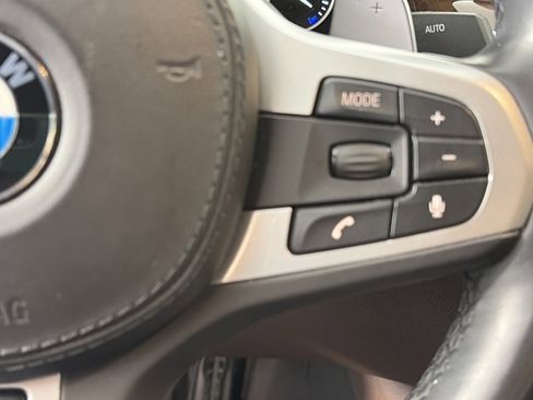 Used 2019 BMW 540i xDrive w/ M Sport Package image 18
