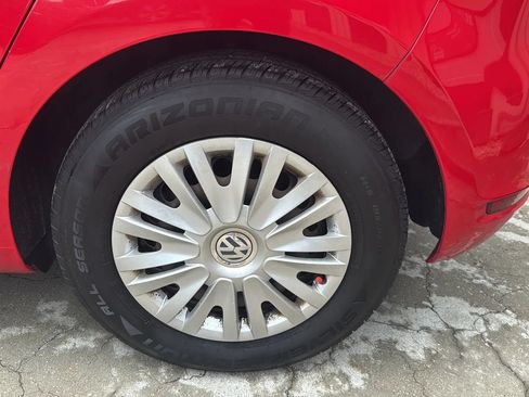 Used 2013 Volkswagen Golf 4-Door FWD image 40
