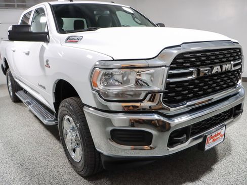 Used 2022 RAM 2500 Big Horn AWD/4WD image 5