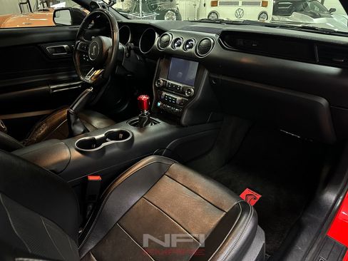 Used 2016 Ford Mustang Shelby GT350 w/ Track Package image 35