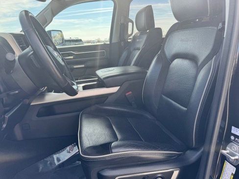 Used 2022 RAM 1500 Laramie image 12
