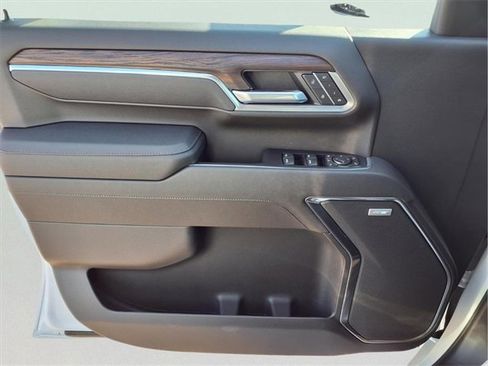 New 2026 GMC Sierra 2500 SLT image 15