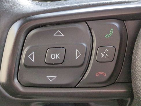 Used 2021 Jeep Wrangler Sport S image 23