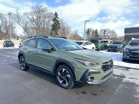 Certified 2024 Subaru Crosstrek 2.5i Limited w/ Crosstrek Mirror Package image 15