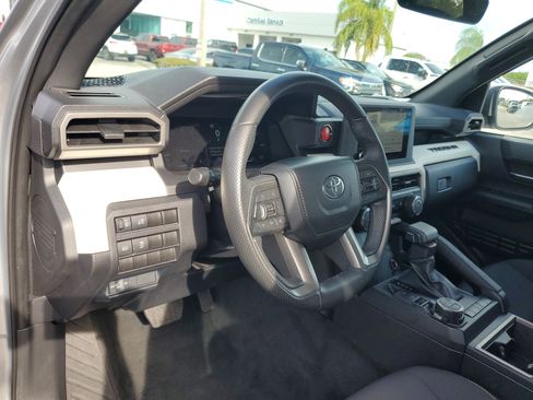 Used 2024 Toyota Tacoma TRD Off-Road image 20