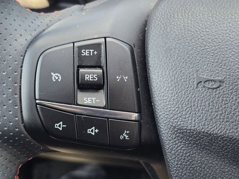 Used 2025 Ford Escape ST-Line AWD/4WD image 12
