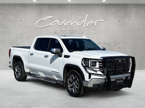 Used 2022 GMC Sierra 1500 SLT w/ SLT Convenience Package image 2