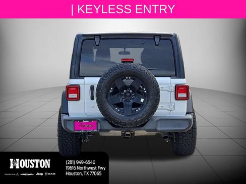 Used 2018 Jeep Wrangler Unlimited Sport S AWD/4WD image 5