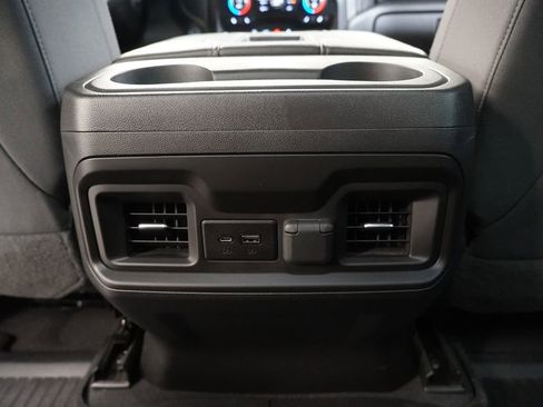 Certified 2022 Chevrolet Silverado 1500 RST w/ LPO, Blackout Package AWD/4WD image 28