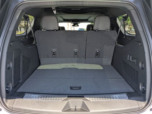 New 2026 Chevrolet Suburban Premier w/ Sun And Tow Package AWD/4WD image 7