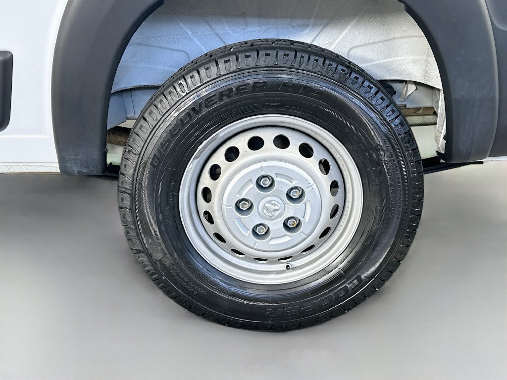 Used 2024 RAM ProMaster 2500 w/ Convenience Group FWD image 32