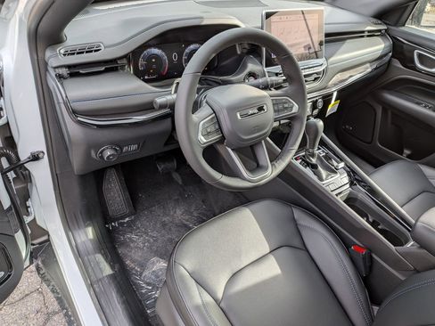 New 2026 Jeep Compass Limited w/ Sun, Sound & Navigation Group image 11