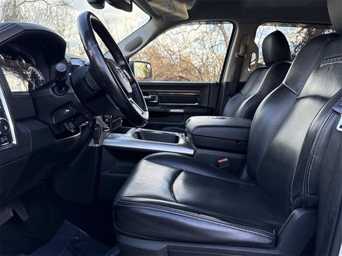 Used 2016 RAM 1500 Laramie image 14