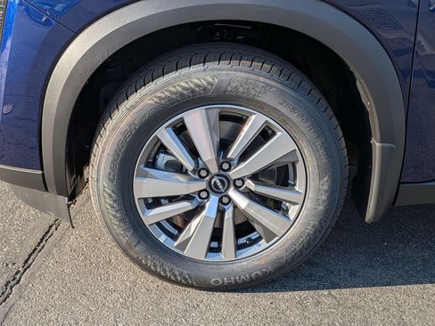 New 2026 Nissan Pathfinder SL FWD image 9