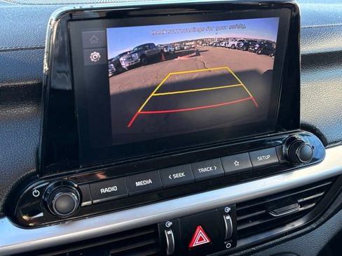 Used 2023 Kia Forte LXS w/ LXS Technology Package image 32