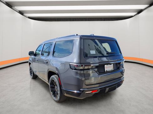 New 2026 Jeep Grand Wagoneer Limited image 4