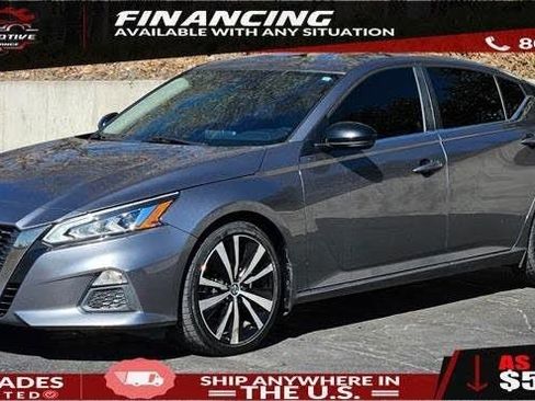 Used 2020 Nissan Altima 2.5 SR w/ Premium Package FWD image 1