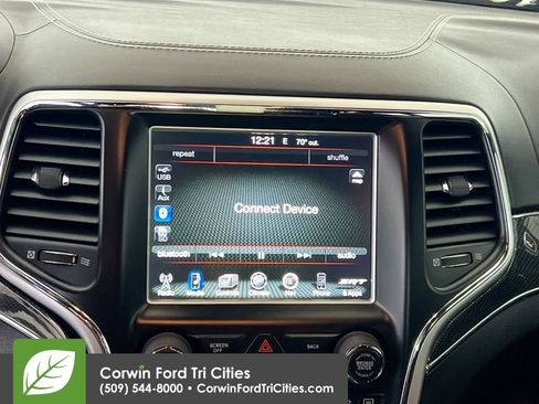 Used 2014 Jeep Grand Cherokee SRT8 w/ Luxury Group II AWD/4WD image 20