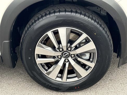 Used 2023 Nissan Pathfinder SL image 11