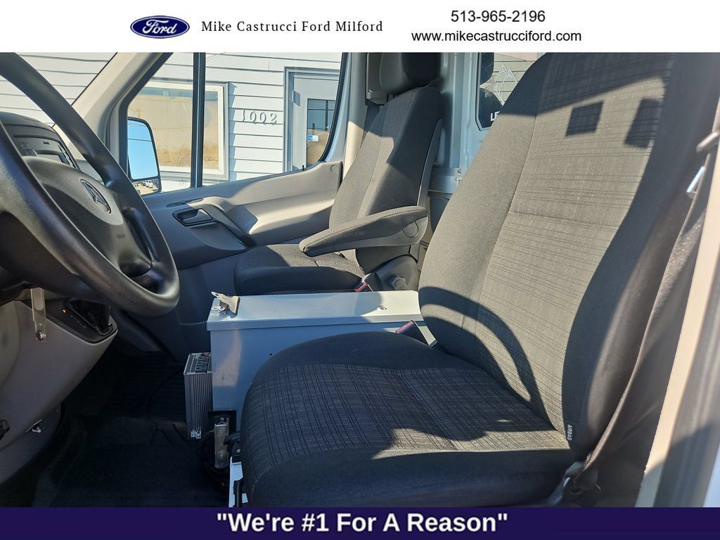 Used 2017 Mercedes-Benz Sprinter 2500 image 24