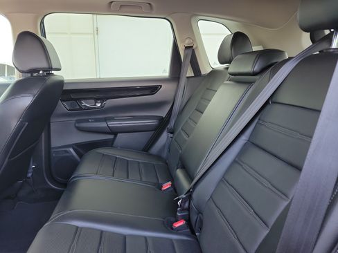 Used 2025 Honda CR-V EX-L image 16
