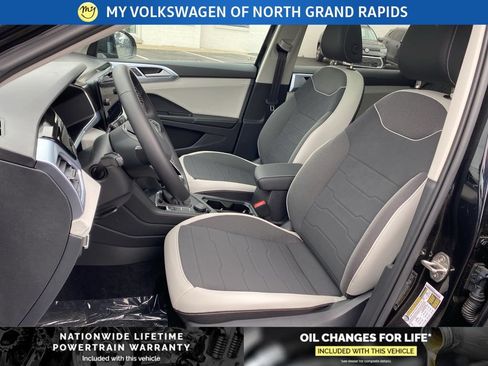 New 2026 Volkswagen Taos SE AWD/4WD image 7