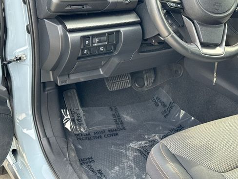 Used 2019 Subaru Crosstrek 2.0i Premium w/ Eyesight System AWD/4WD image 17