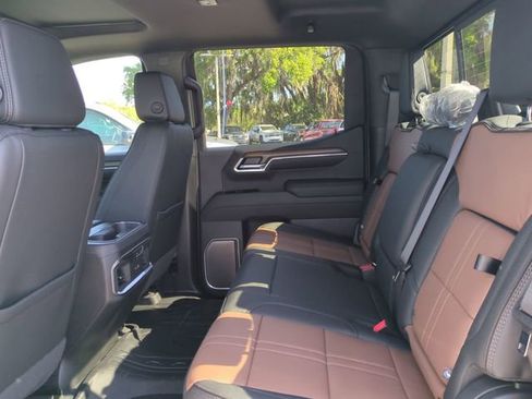 New 2026 Chevrolet Silverado 1500 High Country AWD/4WD image 13