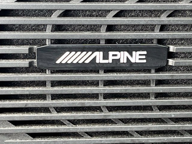 Used 2023 Jeep Wagoneer L Series III w/ Preferred Equipment Group AWD/4WD image 23