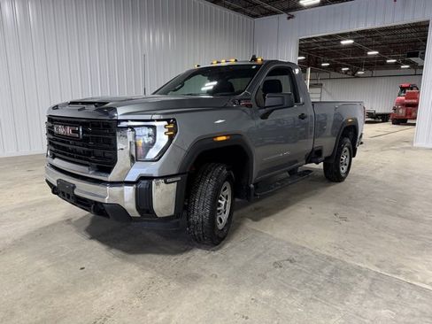 Used 2024 GMC Sierra 2500 Pro image 3