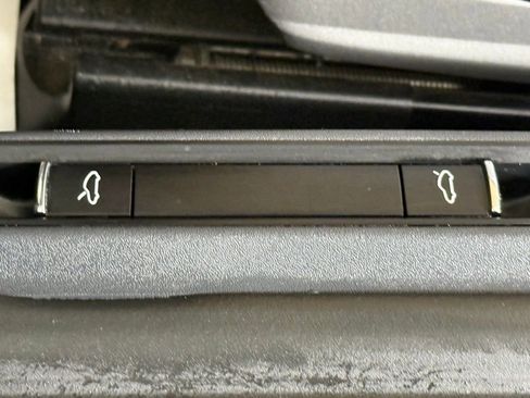 Certified 2022 Porsche 718 Boxster S image 27