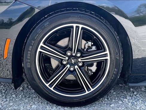 Used 2025 Ford Mustang Premium RWD image 8