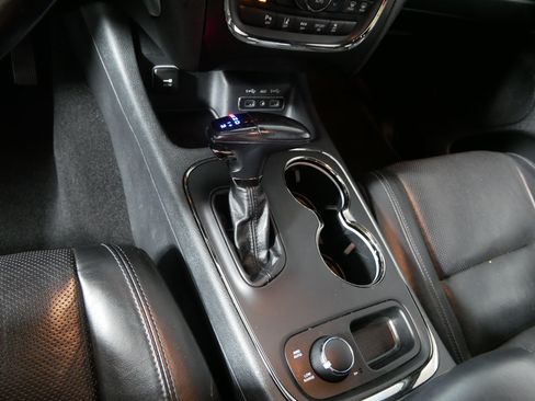 Used 2020 Dodge Durango R/T w/ Technology Group AWD/4WD image 24