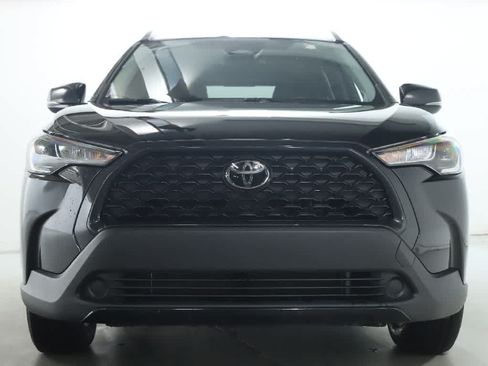 Used 2024 Toyota Corolla Cross LE w/ Moonroof Package AWD/4WD image 5